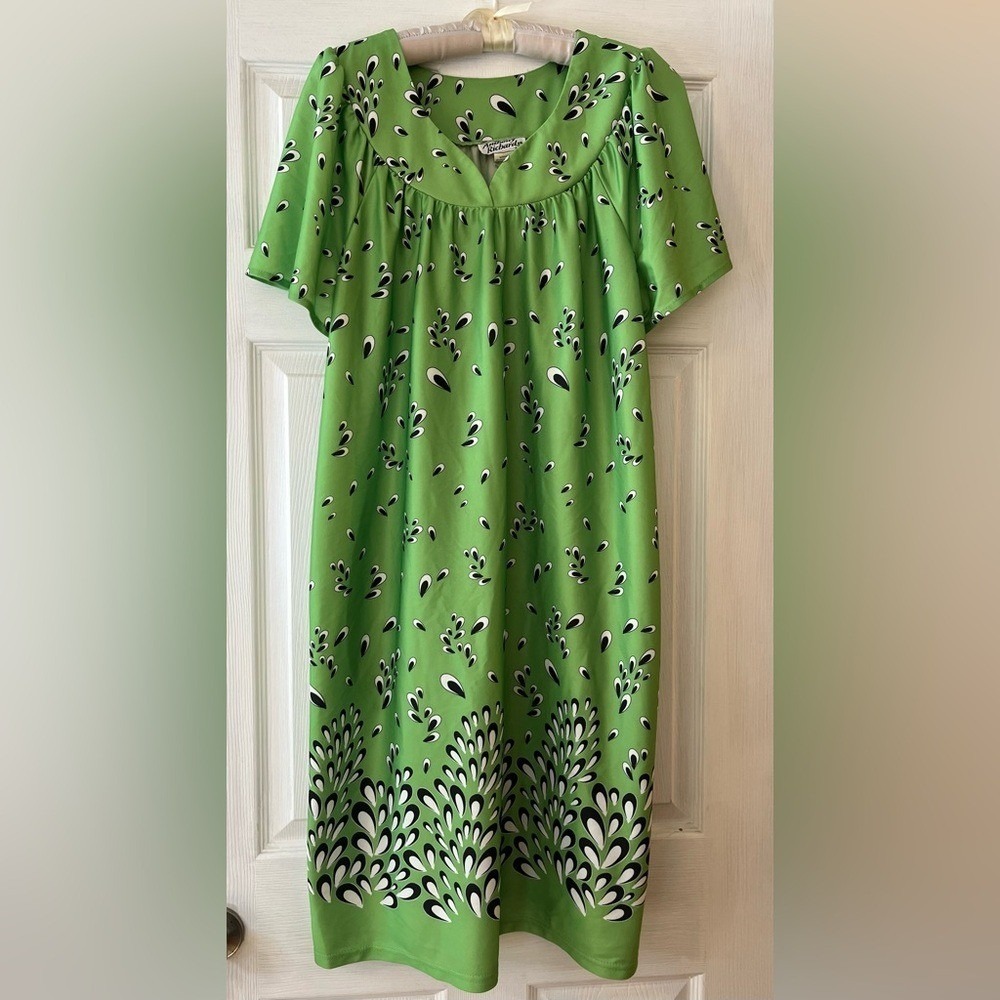 Anthony Richards Green Dress Vintage Style Pattern Mod 70's Retro